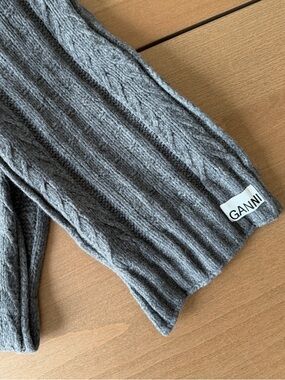 GANNI Warm Gray Ribbed Cable Knit Scarf